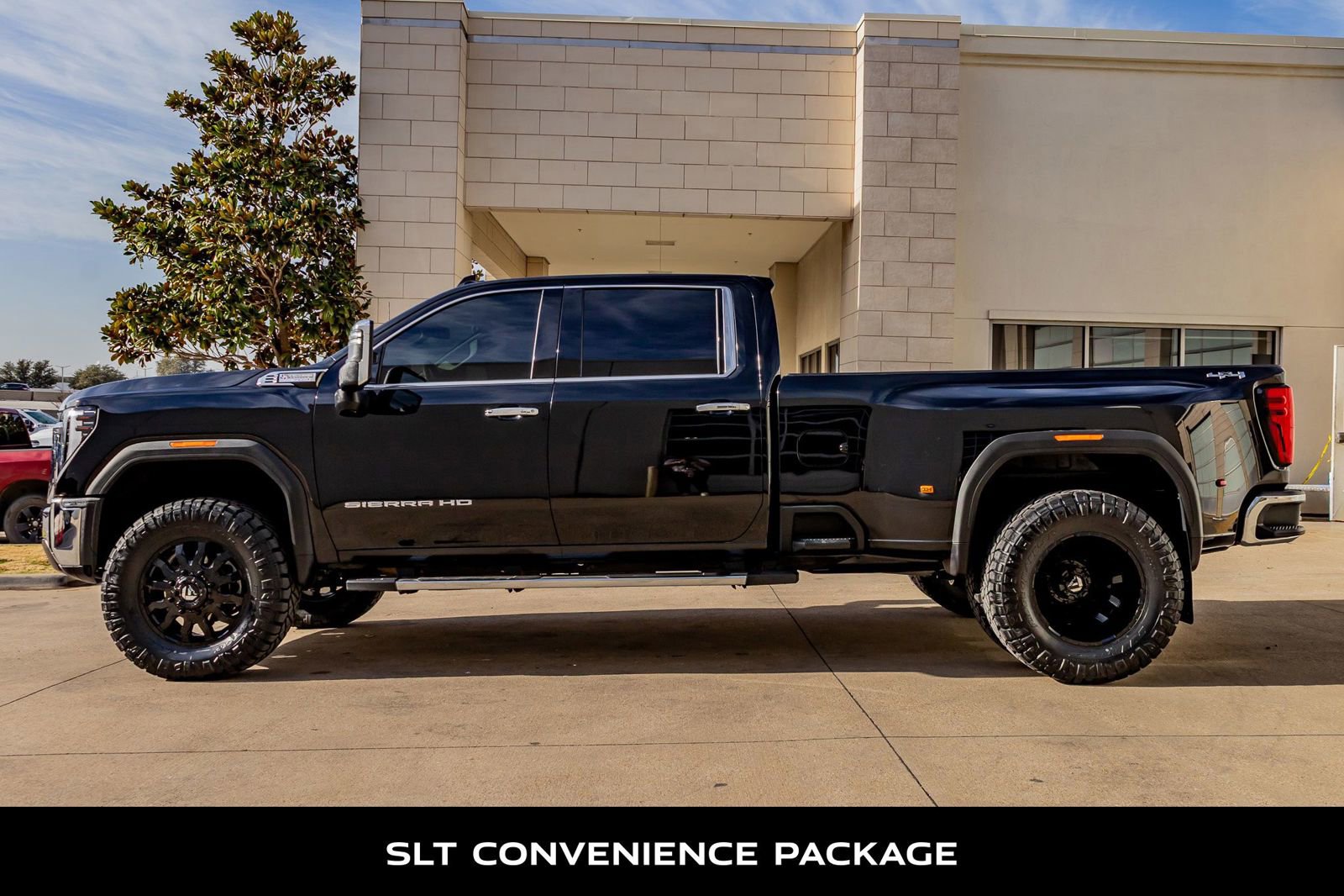 Used 2025 GMC Sierra 3500 SLT w/ Texas SLT Premium Package image 6