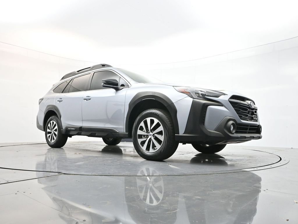 Used 2024 Subaru Outback Premium image 29