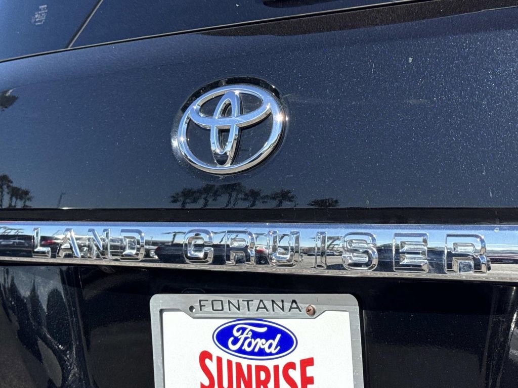 Used 2020 Toyota Land Cruiser w/ Preferred Accessory Package image 27