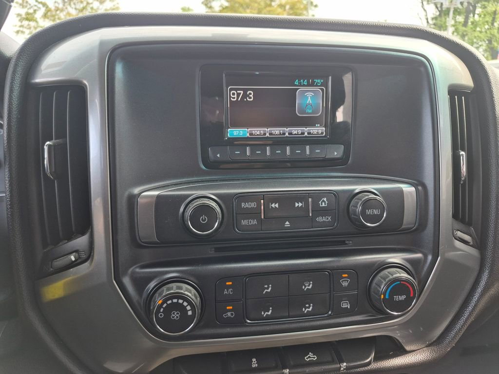 Used 2015 Chevrolet Silverado 1500 LT RWD image 17