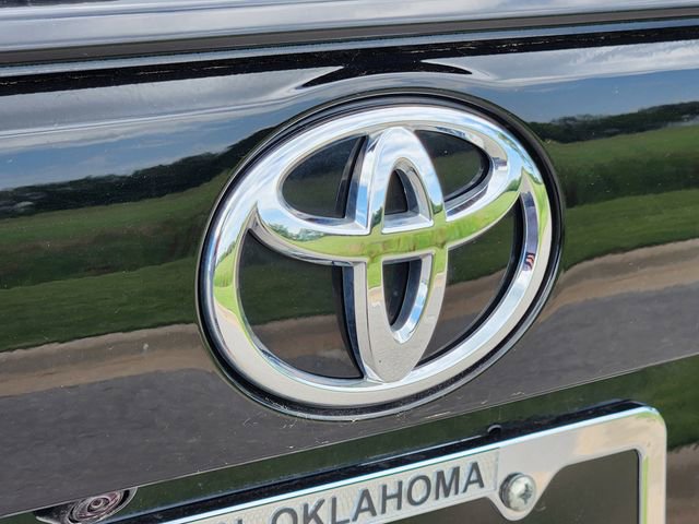 Used 2023 Toyota RAV4 XLE AWD/4WD image 11