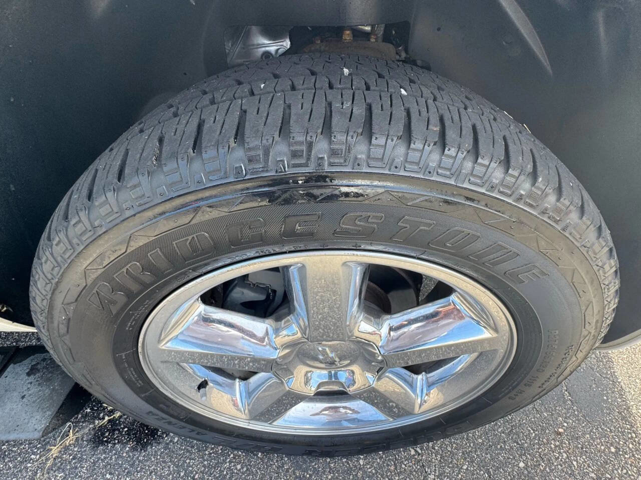 Used 2011 Chevrolet Tahoe LTZ AWD/4WD image 45