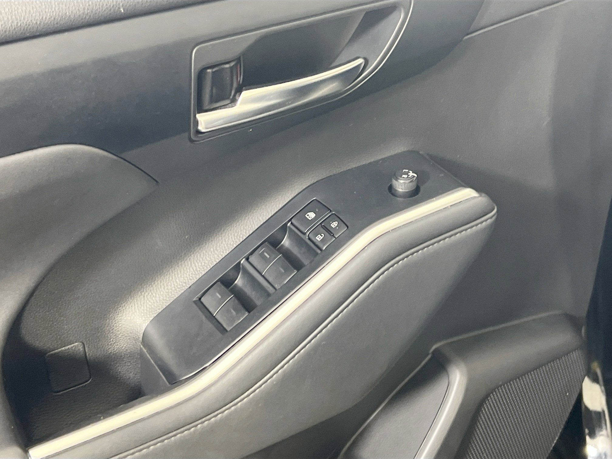 Used 2022 Toyota Highlander XLE image 17