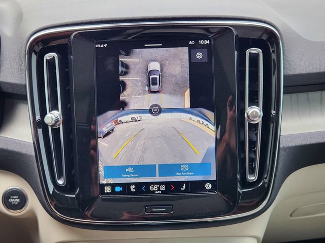 Used 2025 Volvo XC40 B5 Ultra w/ Climate Package image 20