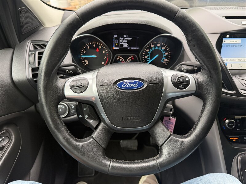 Used 2016 Ford Escape SE w/ SE Leather Comfort Package AWD/4WD image 32