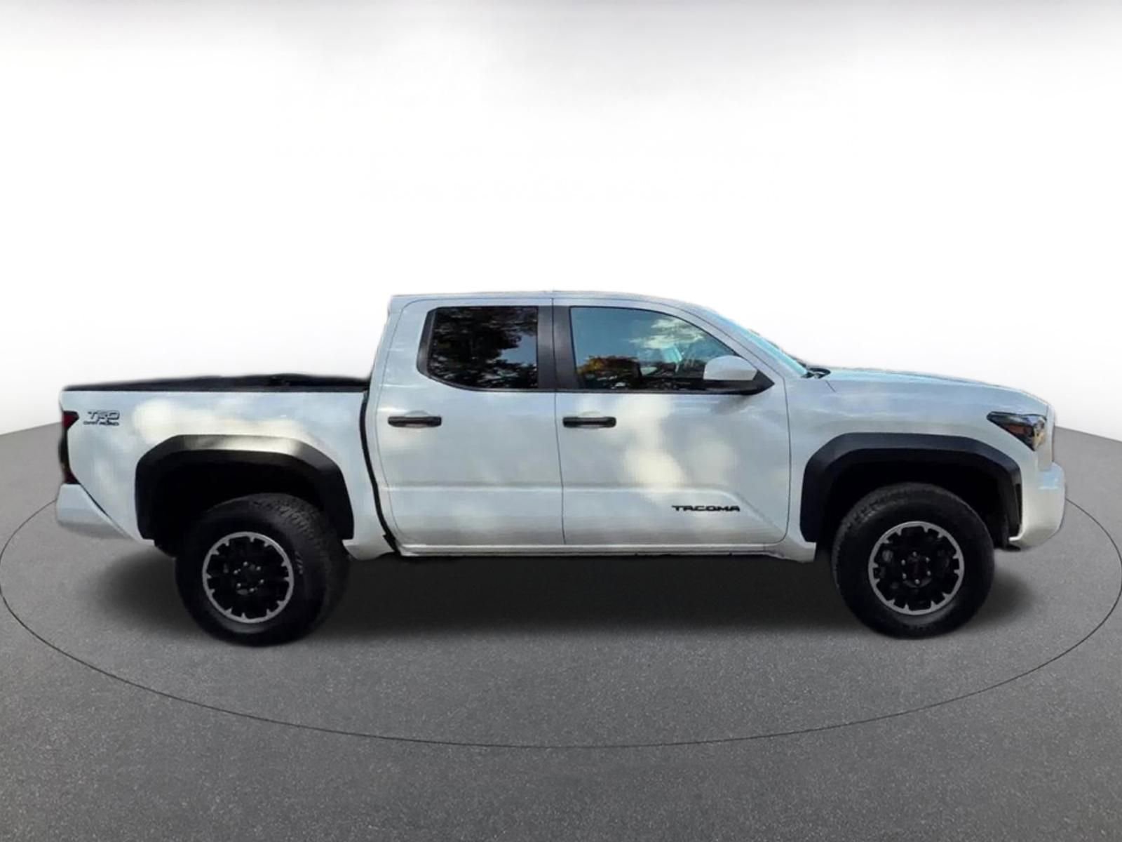 Used 2025 Toyota Tacoma TRD Off-Road image 16