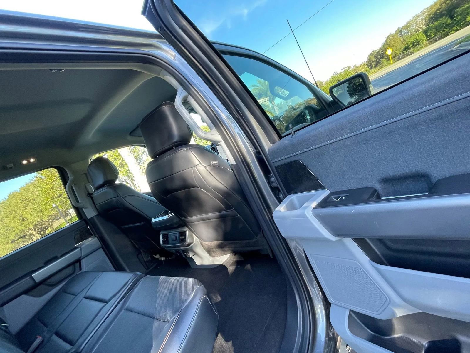 Used 2023 Ford F150 Lightning XLT AWD/4WD image 8