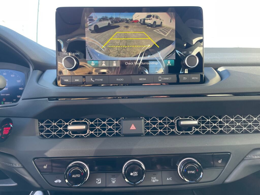 Certified 2025 Honda Accord SE image 5