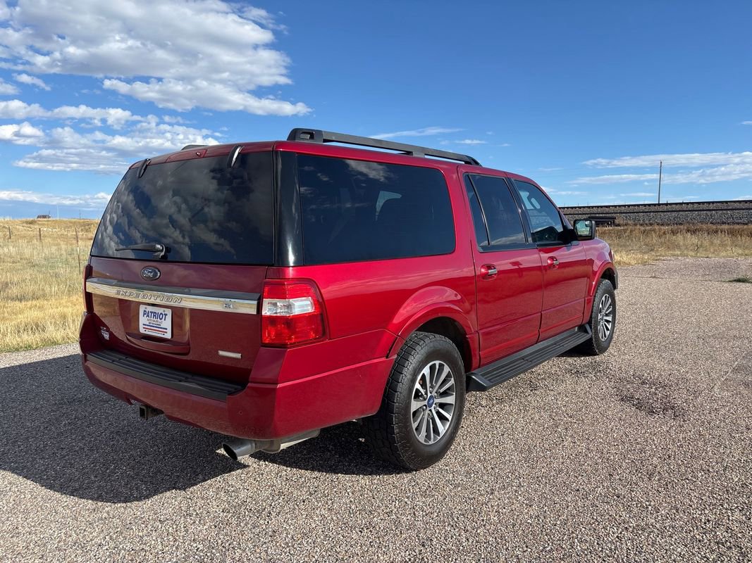 Used 2016 Ford Expedition EL XLT w/ Equipment Group 202A image 5