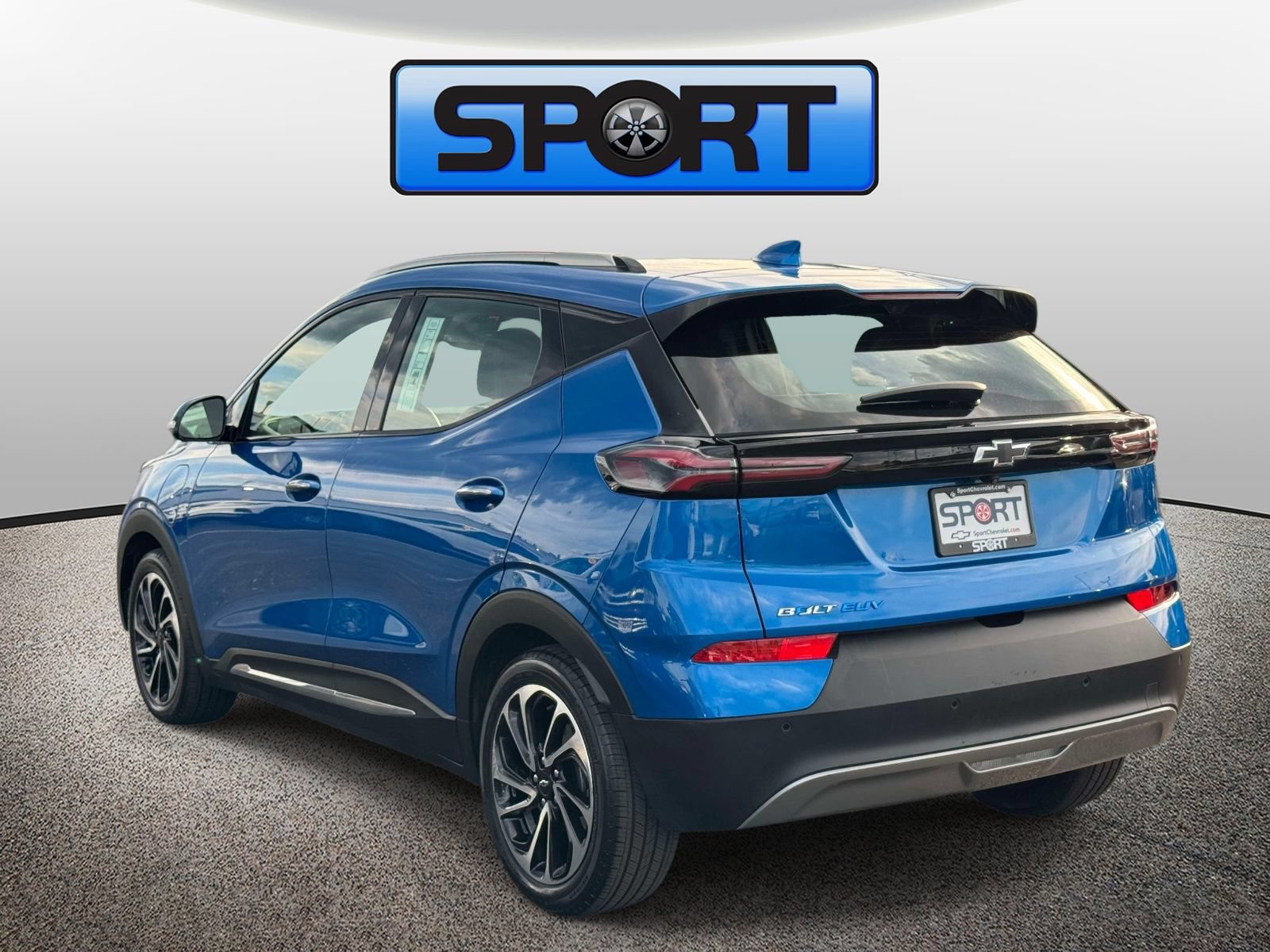 Used 2023 Chevrolet Bolt EUV Premier w/ Sun & Sound Package FWD image 24