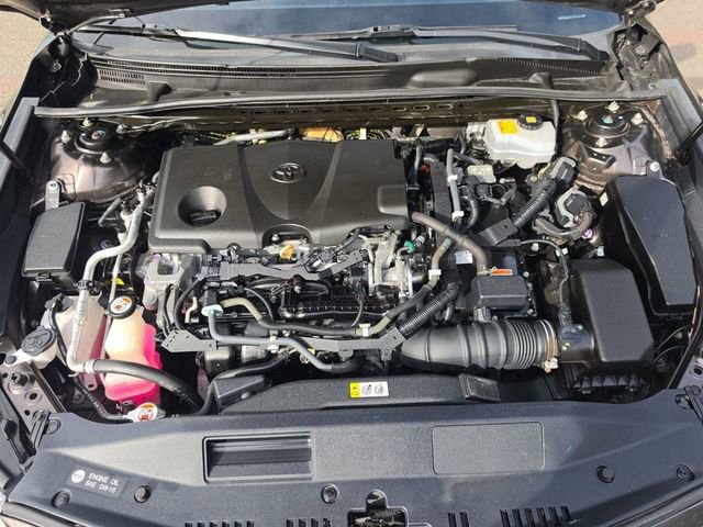Used 2018 Toyota Camry XLE FWD image 22