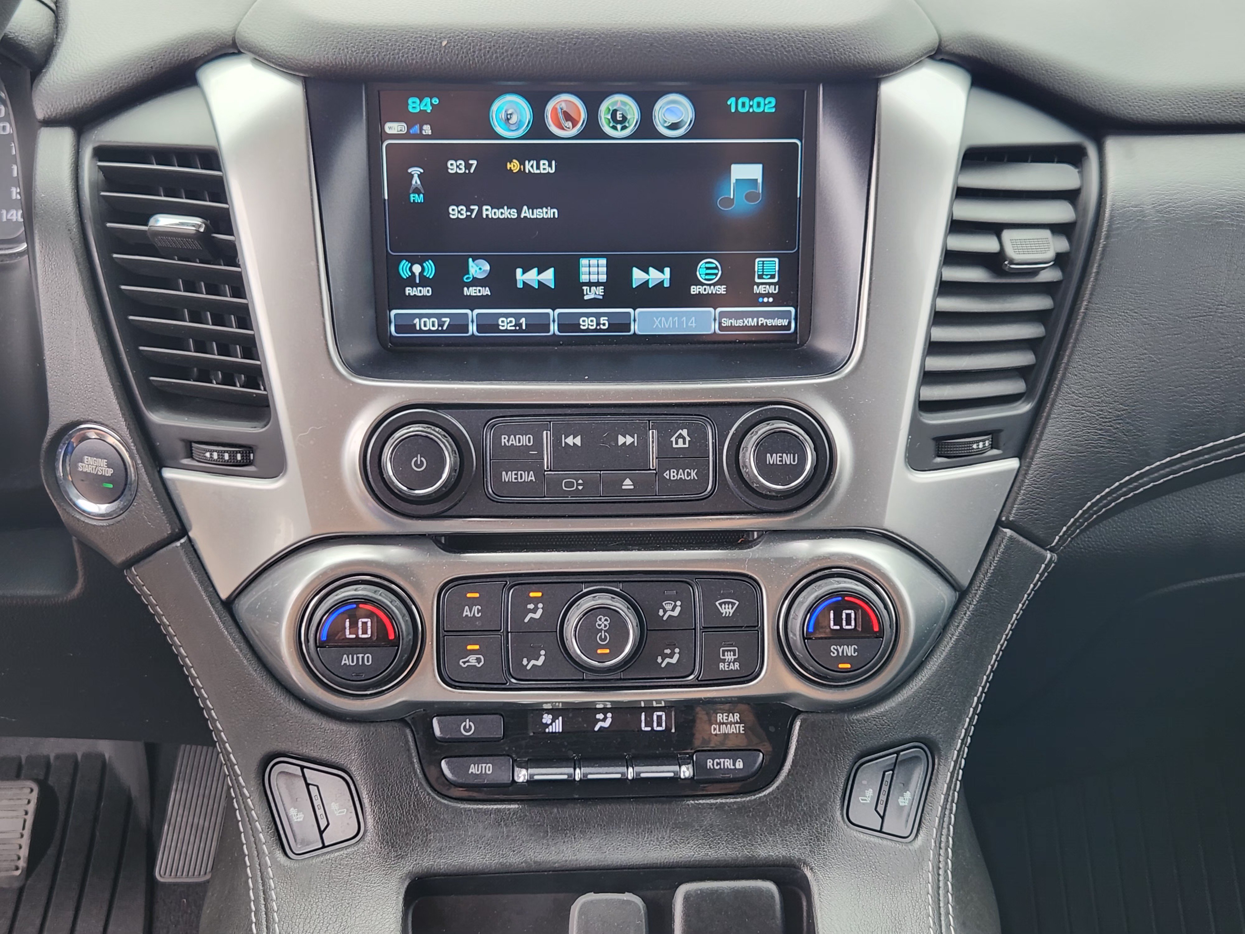 Used 2019 Chevrolet Tahoe LT w/ Luxury Package RWD image 18