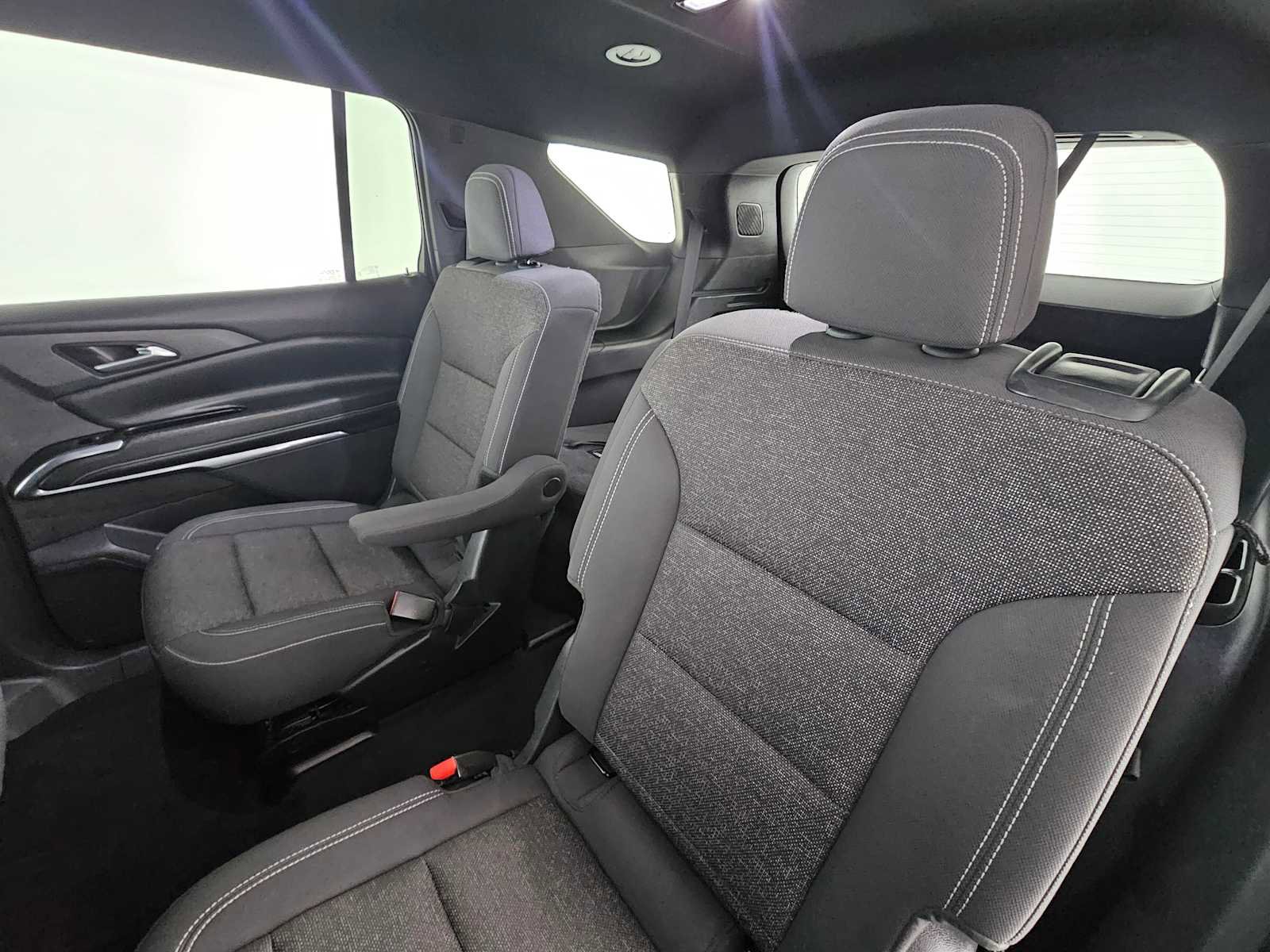 Used 2024 Chevrolet Traverse LT image 19