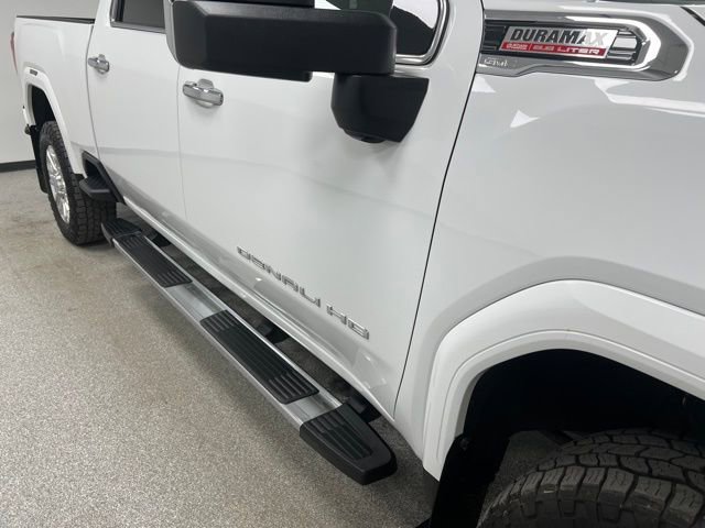 Used 2022 GMC Sierra 3500 Denali w/ Denali Ultimate Package AWD/4WD image 13