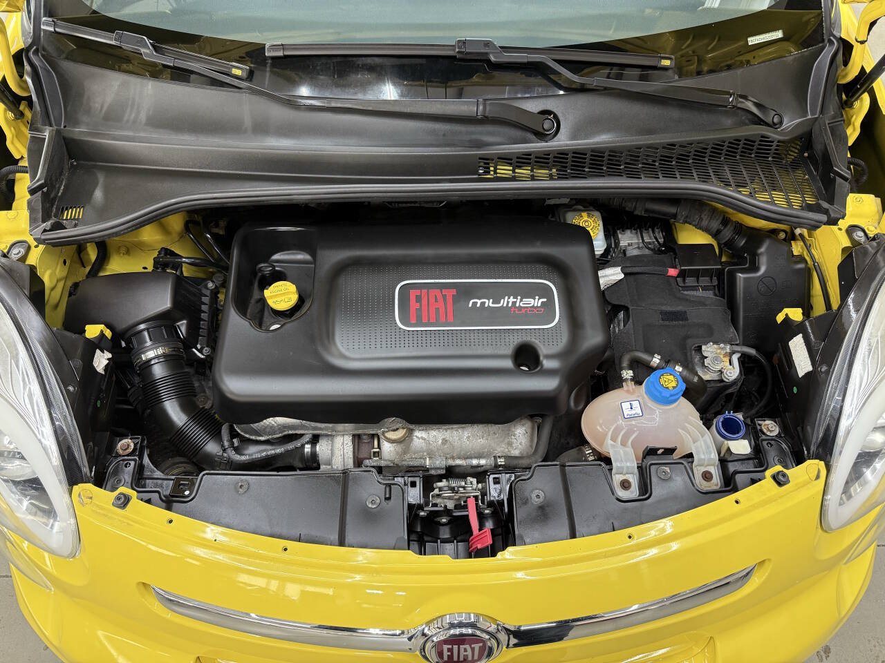 Used 2016 FIAT 500L Trekking FWD image 8
