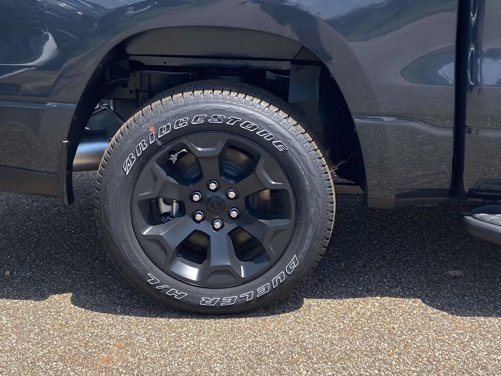 New 2026 RAM 1500 Express AWD/4WD image 8