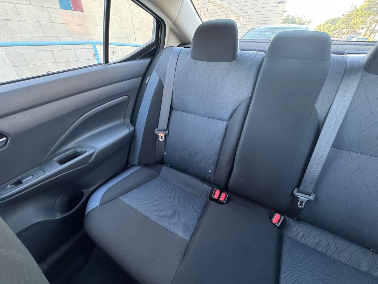 Used 2025 Nissan Versa SV FWD image 38