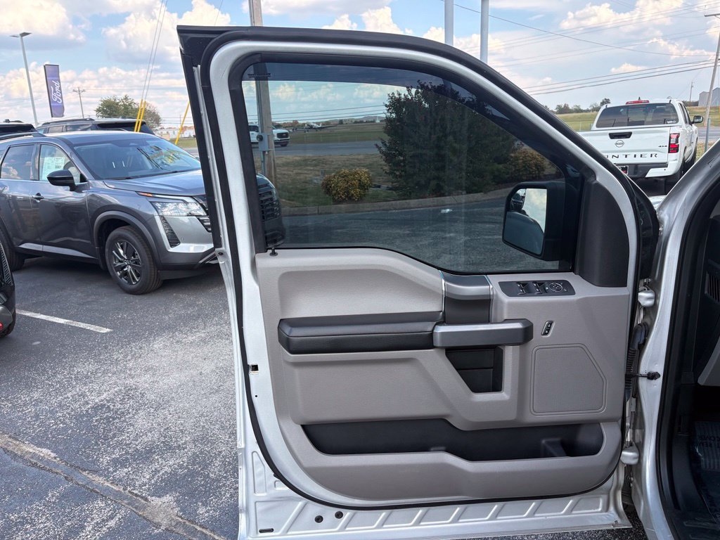 Used 2018 Ford F150 XLT w/ Equipment Group 301A Mid RWD image 26
