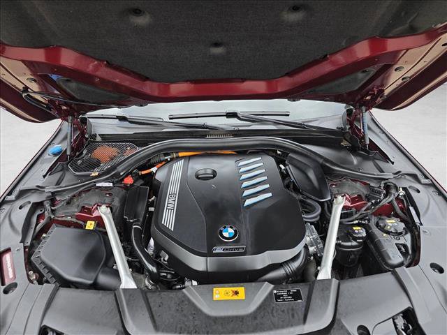 Used 2020 BMW 745e xDrive image 26