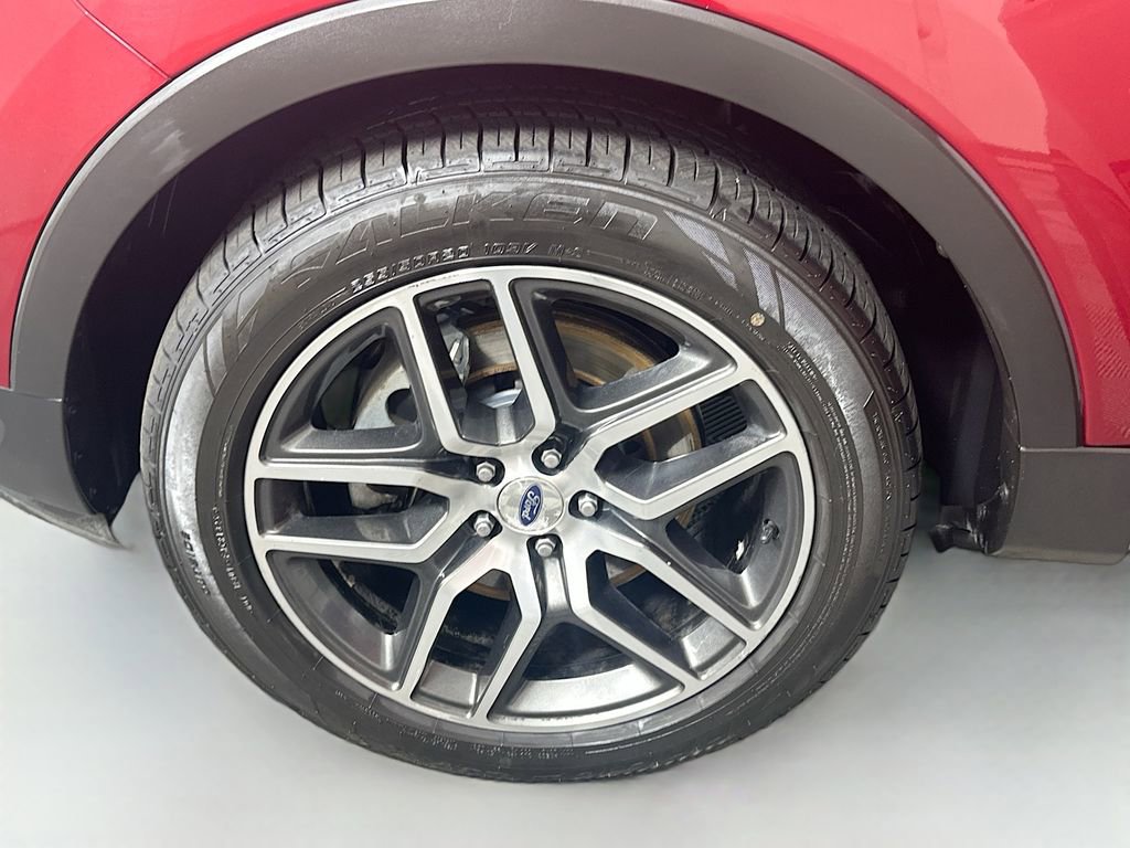 Used 2018 Ford Explorer Sport w/ Equipment Group 401A image 32