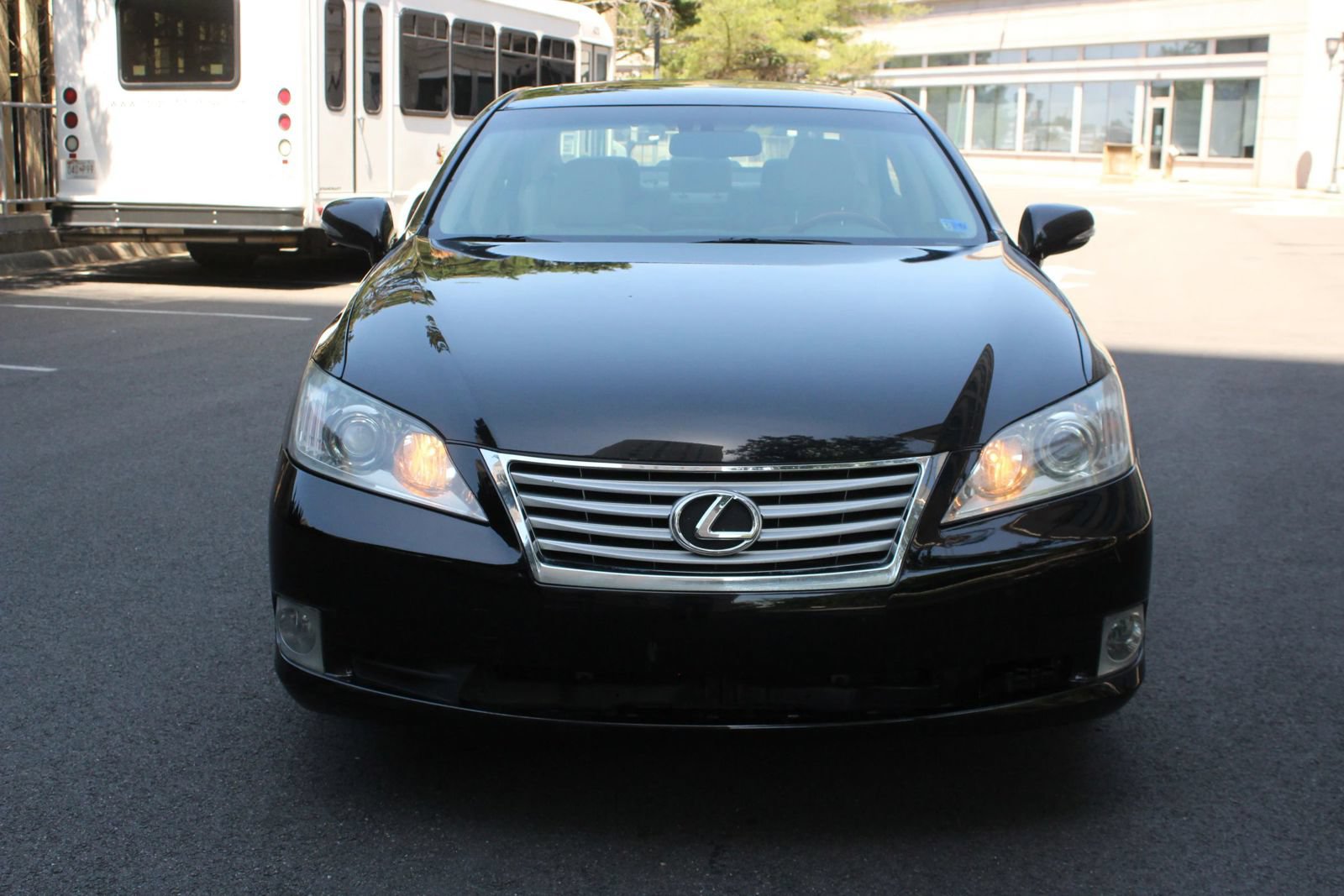 Used 2010 Lexus ES 350 FWD image 3