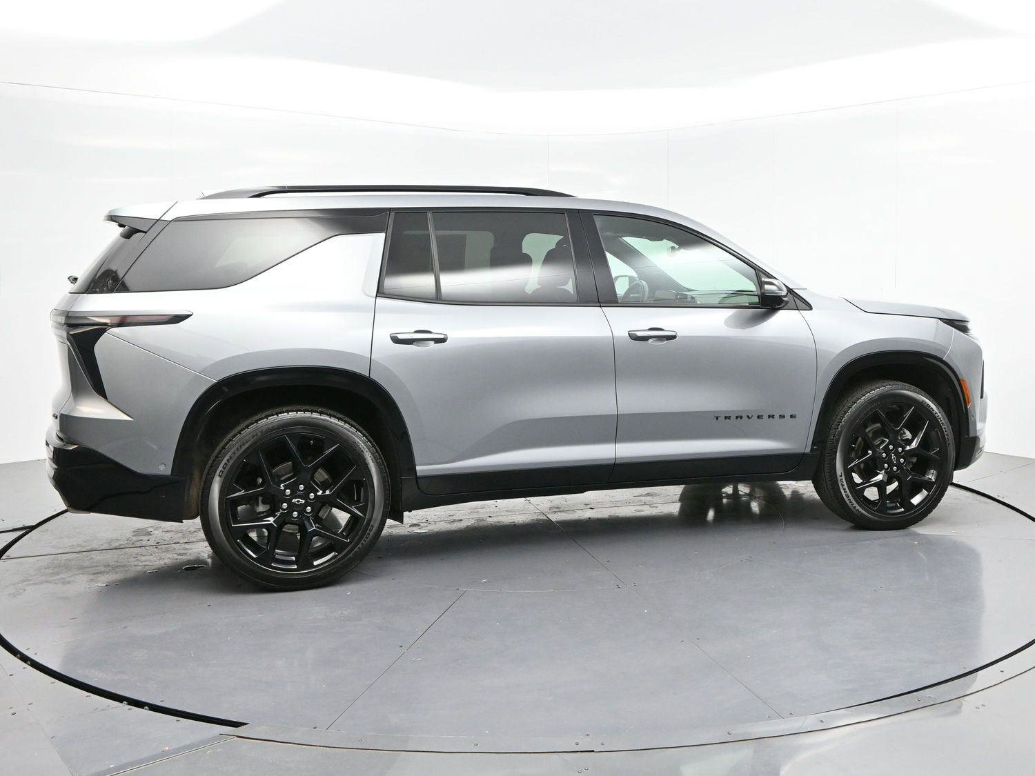 Used 2024 Chevrolet Traverse RS w/ LPO, Floor Liner Package image 8