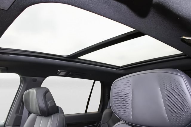 New 2026 Cadillac Vistiq Luxury image 35