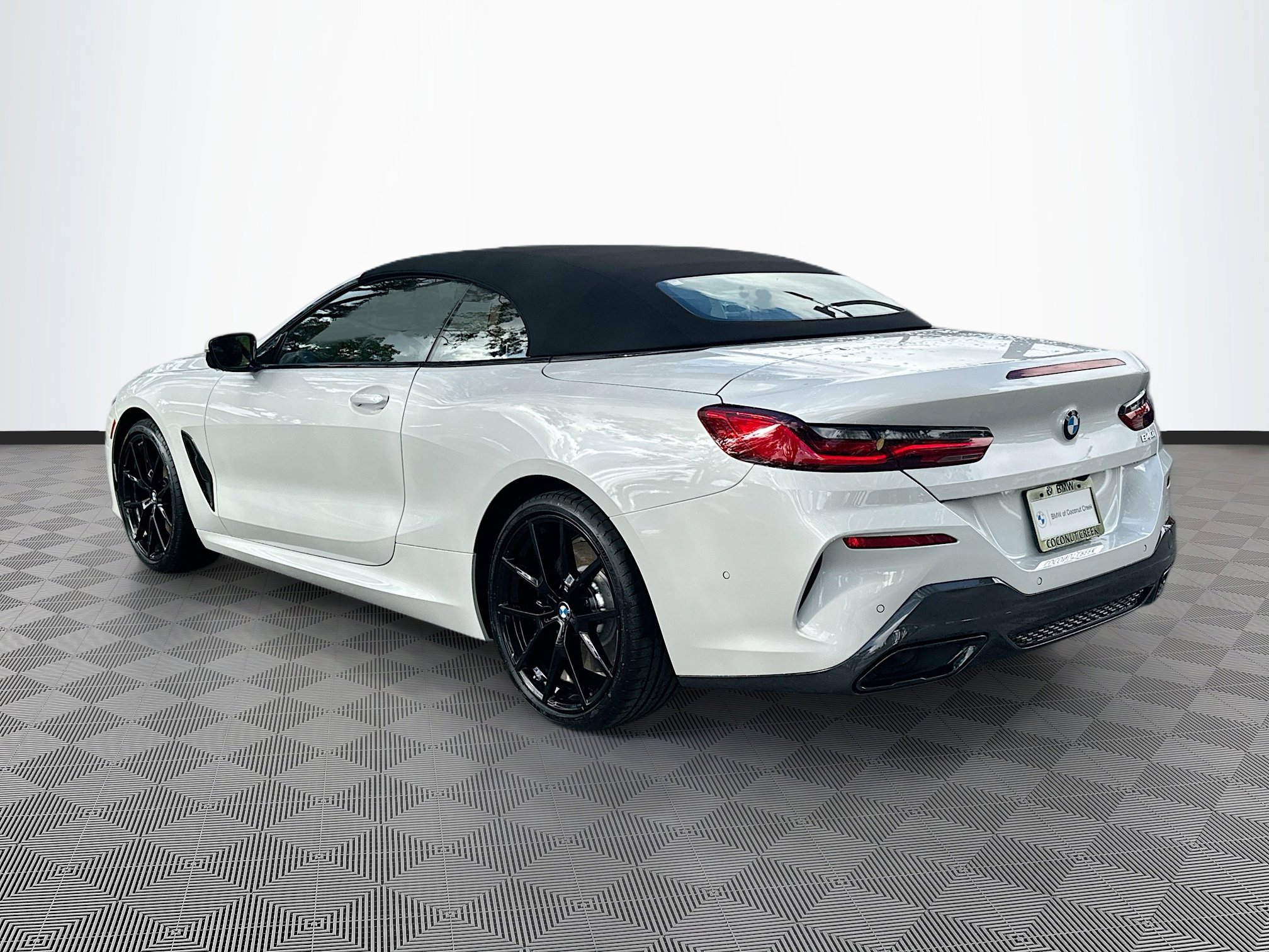 New 2026 BMW 840i Convertible image 4