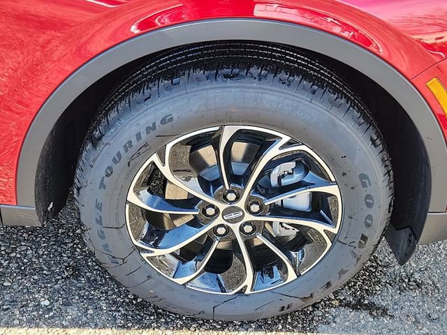 New 2025 Lincoln Nautilus Premier w/ Equipment Group 102A image 15