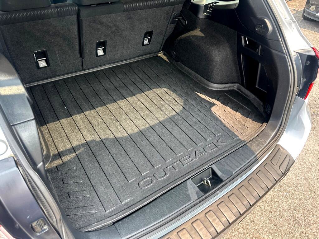 Used 2017 Subaru Outback 2.5i Premium image 22