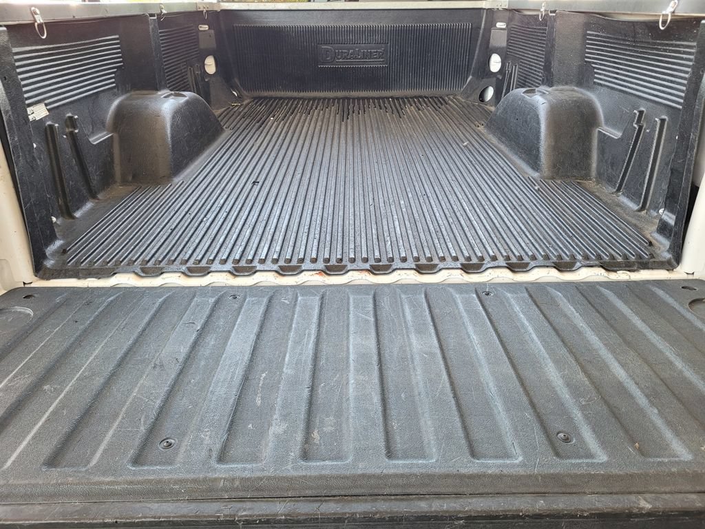 Used 2025 Chevrolet Silverado 1500 W/T RWD image 10