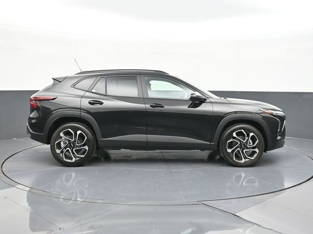 New 2026 Chevrolet Trax RS w/ Sunroof Package image 18