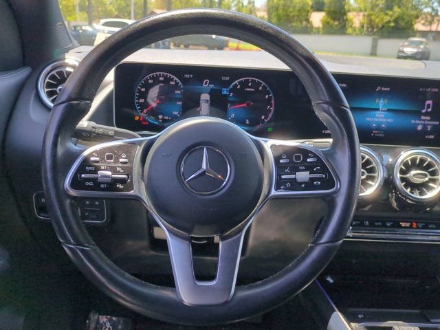 Used 2021 Mercedes-Benz GLA 250 4MATIC image 16