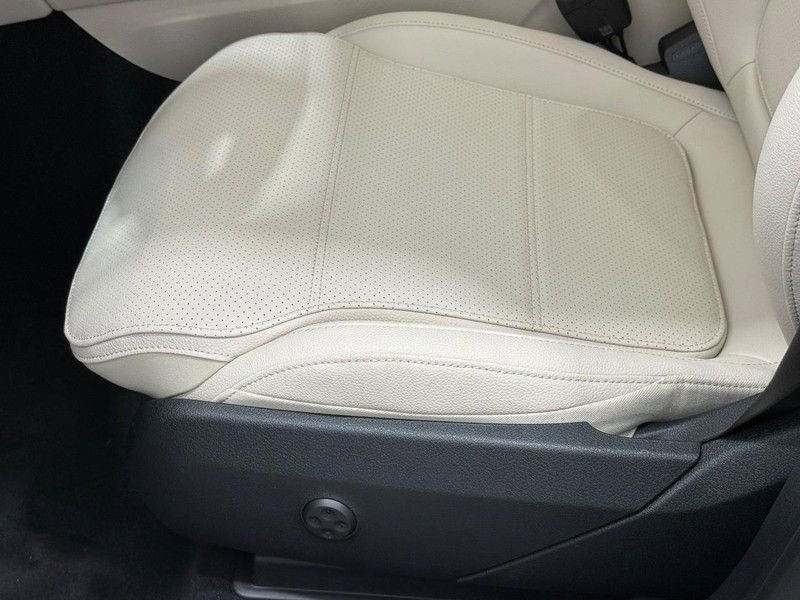 New 2026 Mercedes-Benz GLC 300 4MATIC image 17