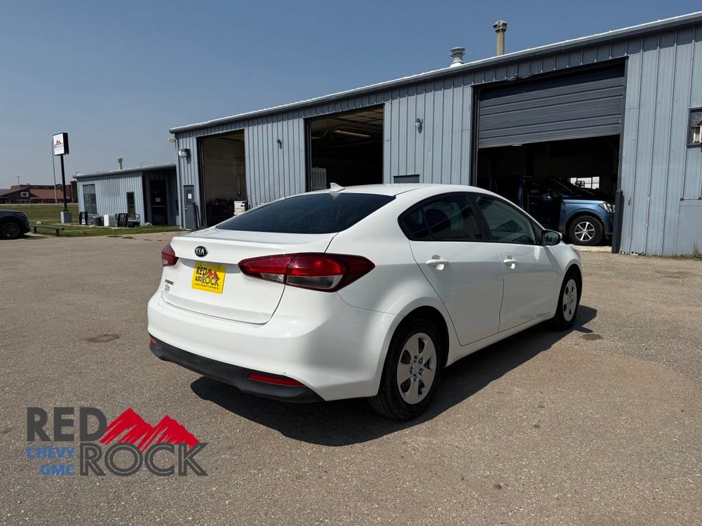 Used 2017 Kia Forte LX FWD image 5