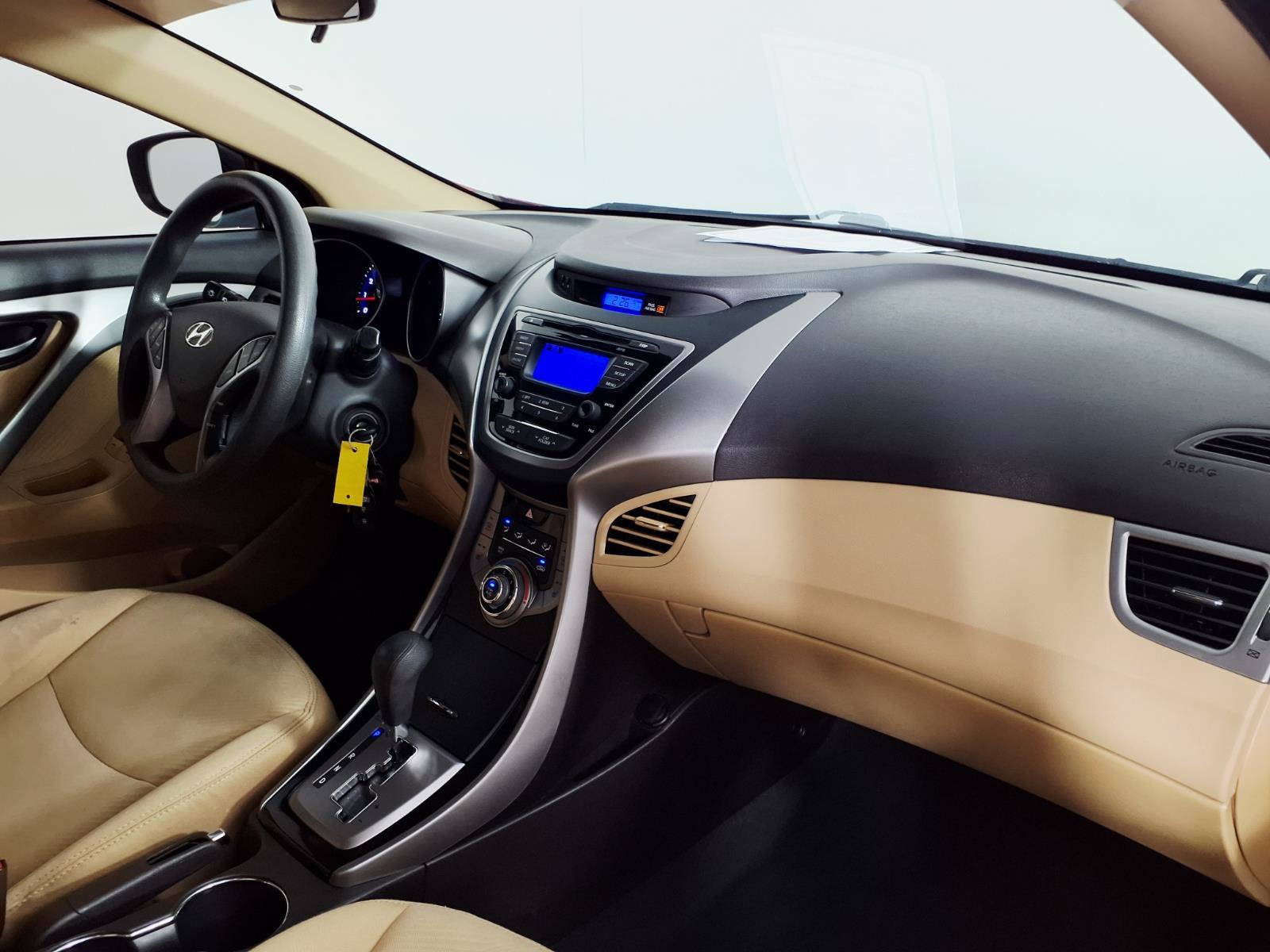 Used 2013 Hyundai Elantra GLS w/ Preferred Pkg FWD image 9