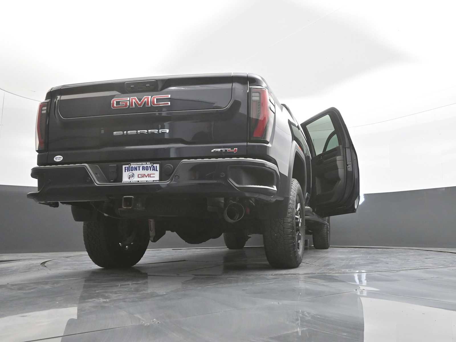 Used 2024 GMC Sierra 2500 AT4 w/ AT4 Premium Plus Package AWD/4WD image 49