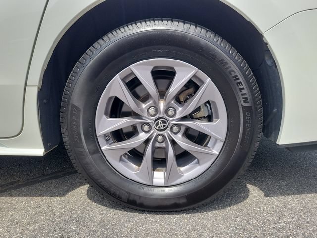 Used 2021 Toyota Sienna XLE FWD image 7