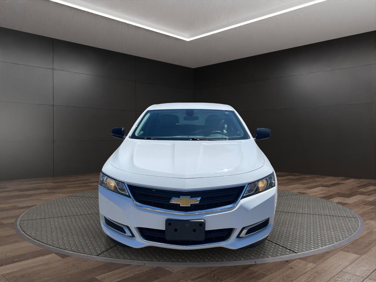 Used 2019 Chevrolet Impala LS FWD image 3