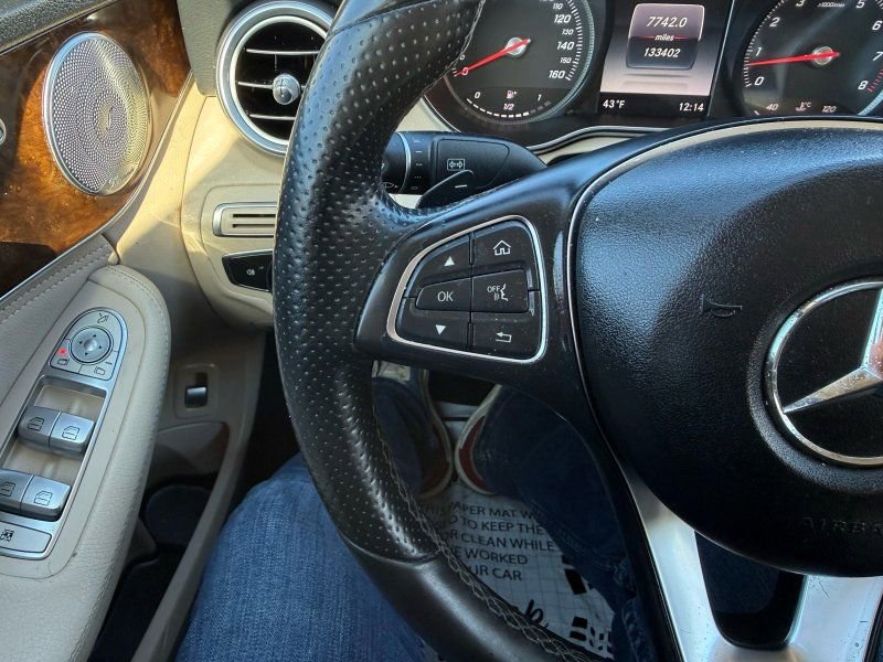 Used 2015 Mercedes-Benz C 300 4MATIC Sedan image 14