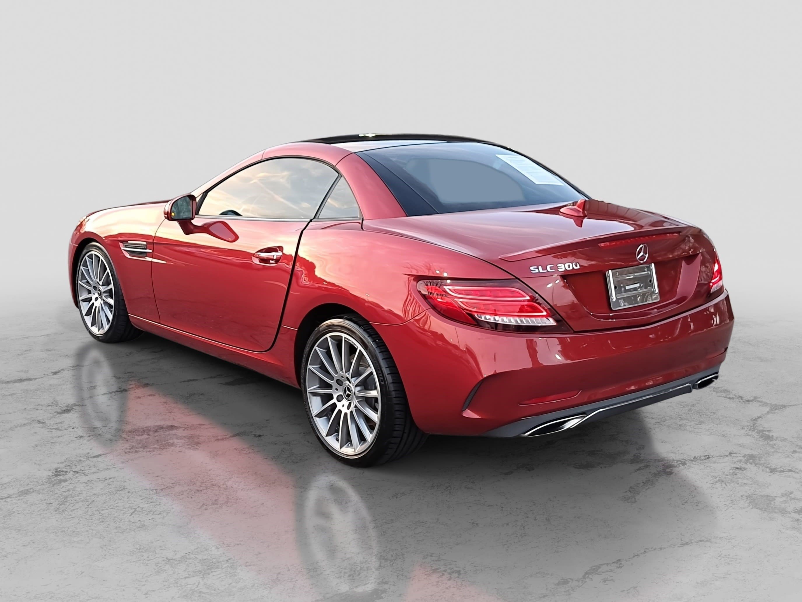 Used 2019 Mercedes-Benz SLC 300 image 7