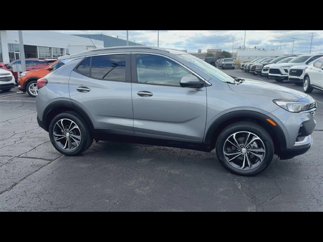 Certified 2023 Buick Encore GX Select AWD/4WD image 9