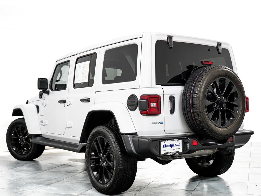 Used 2021 Jeep Wrangler Unlimited Sahara w/ Cold Weather Group AWD/4WD image 5