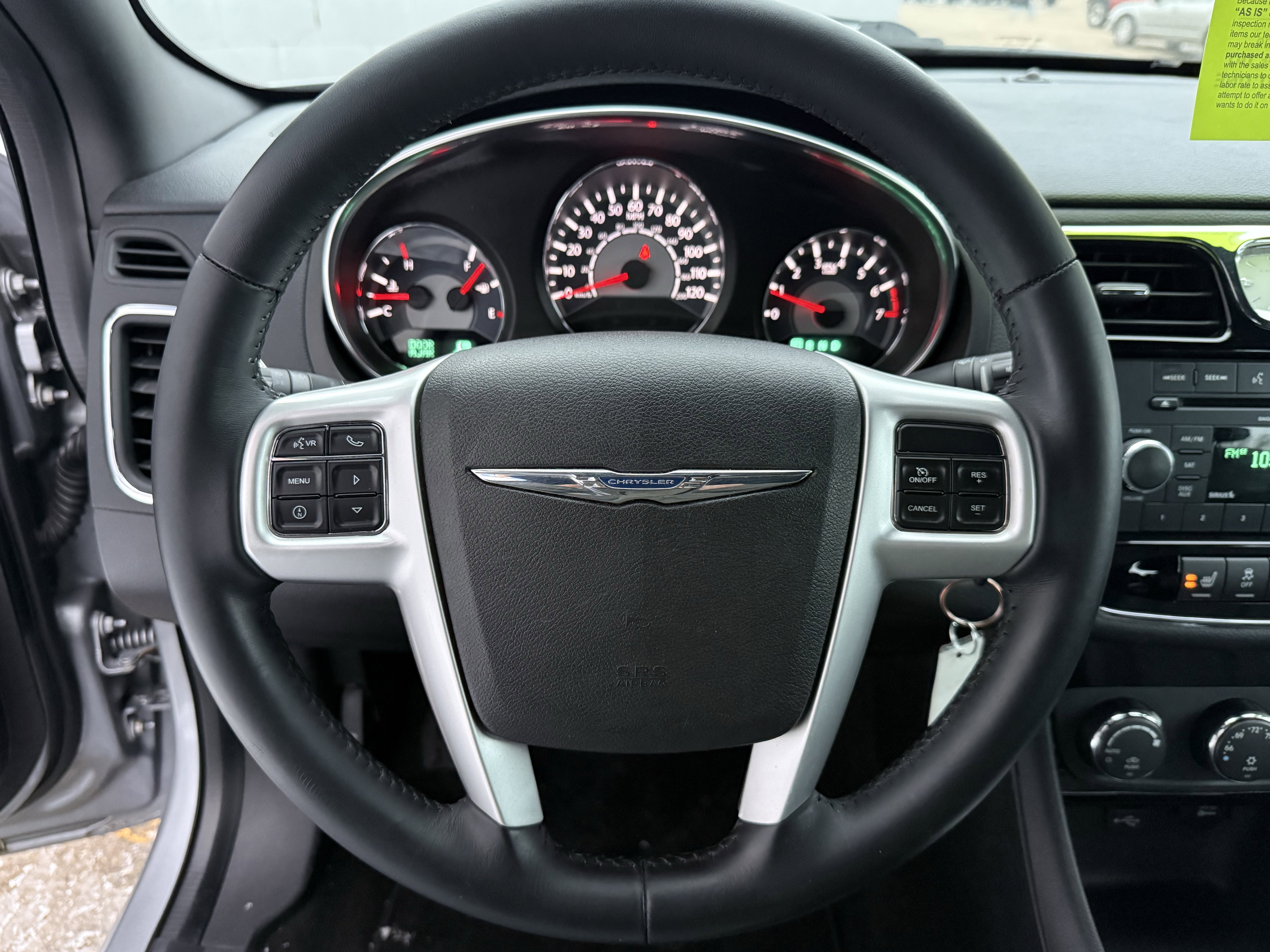 Used 2014 Chrysler 200 Limited image 12