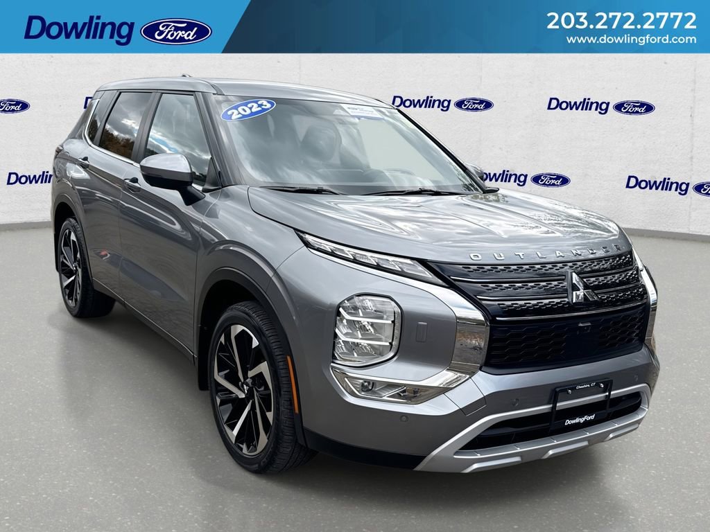 Used 2023 Mitsubishi Outlander SE
