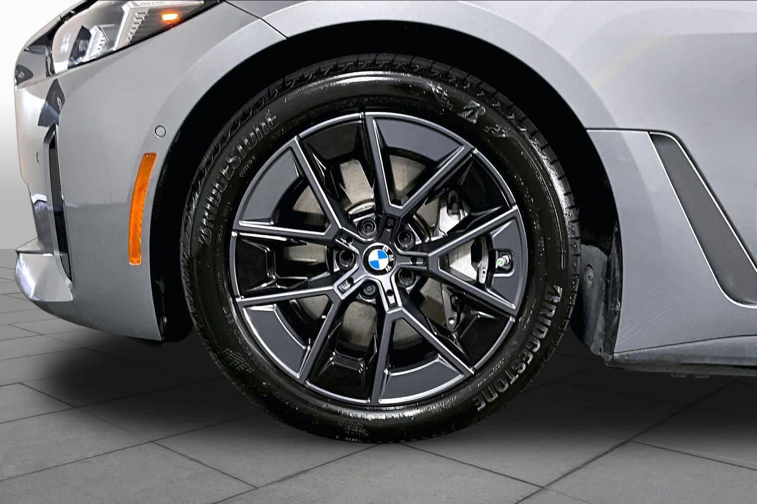 Used 2025 BMW i4 eDrive40 w/ Premium Package RWD image 3