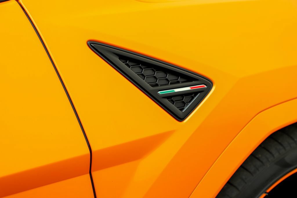 Used 2024 Lamborghini Urus S AWD/4WD image 75