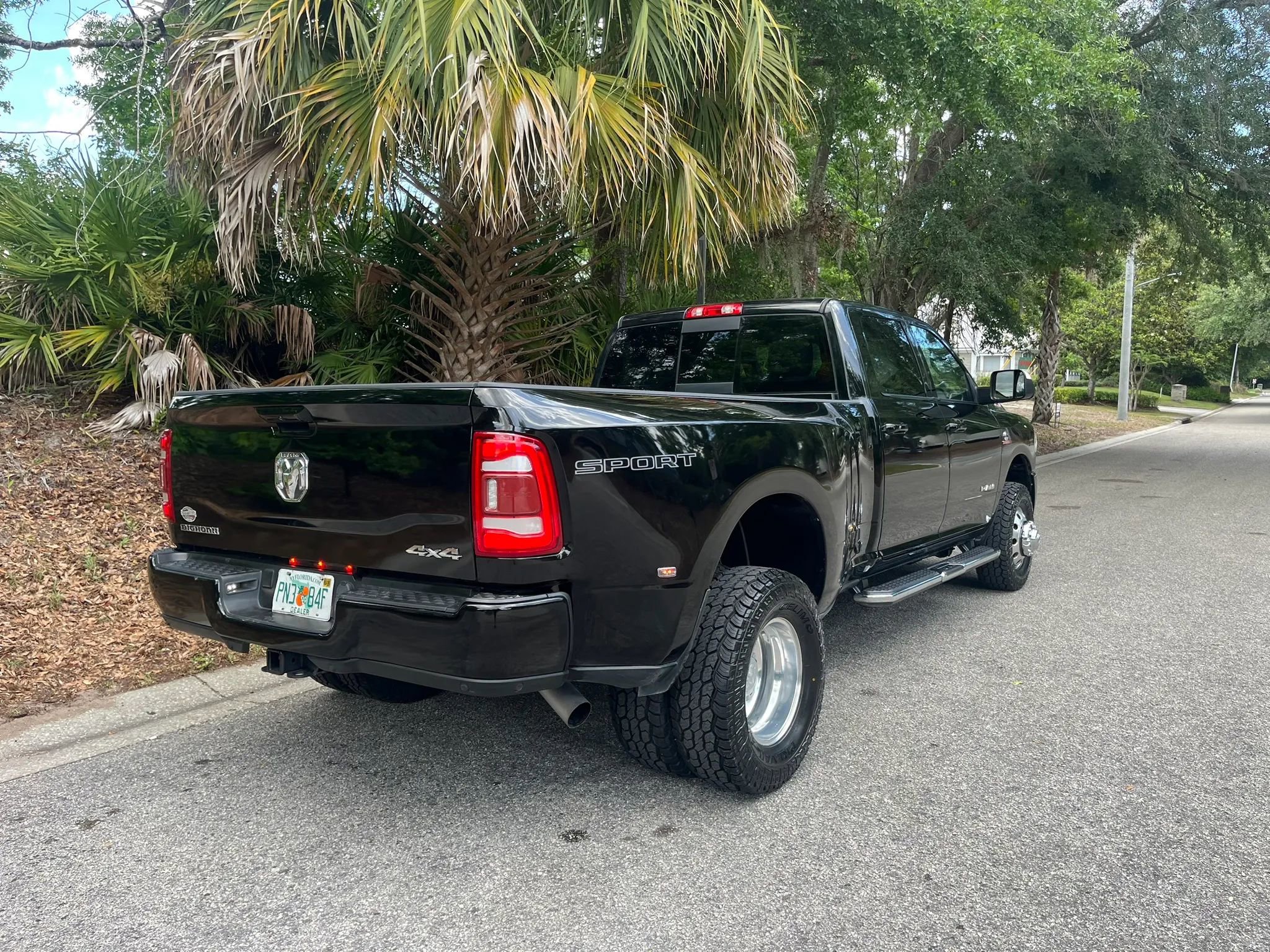 Used 2021 RAM 3500 Big Horn w/ Level B Equipment Group AWD/4WD image 3