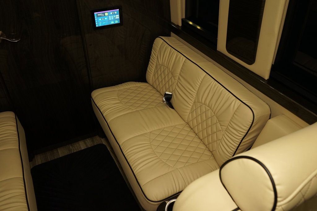 Used 2022 Mercedes-Benz Sprinter 3500 image 33