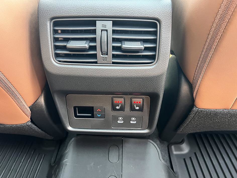 New 2026 Nissan Rogue Platinum image 29